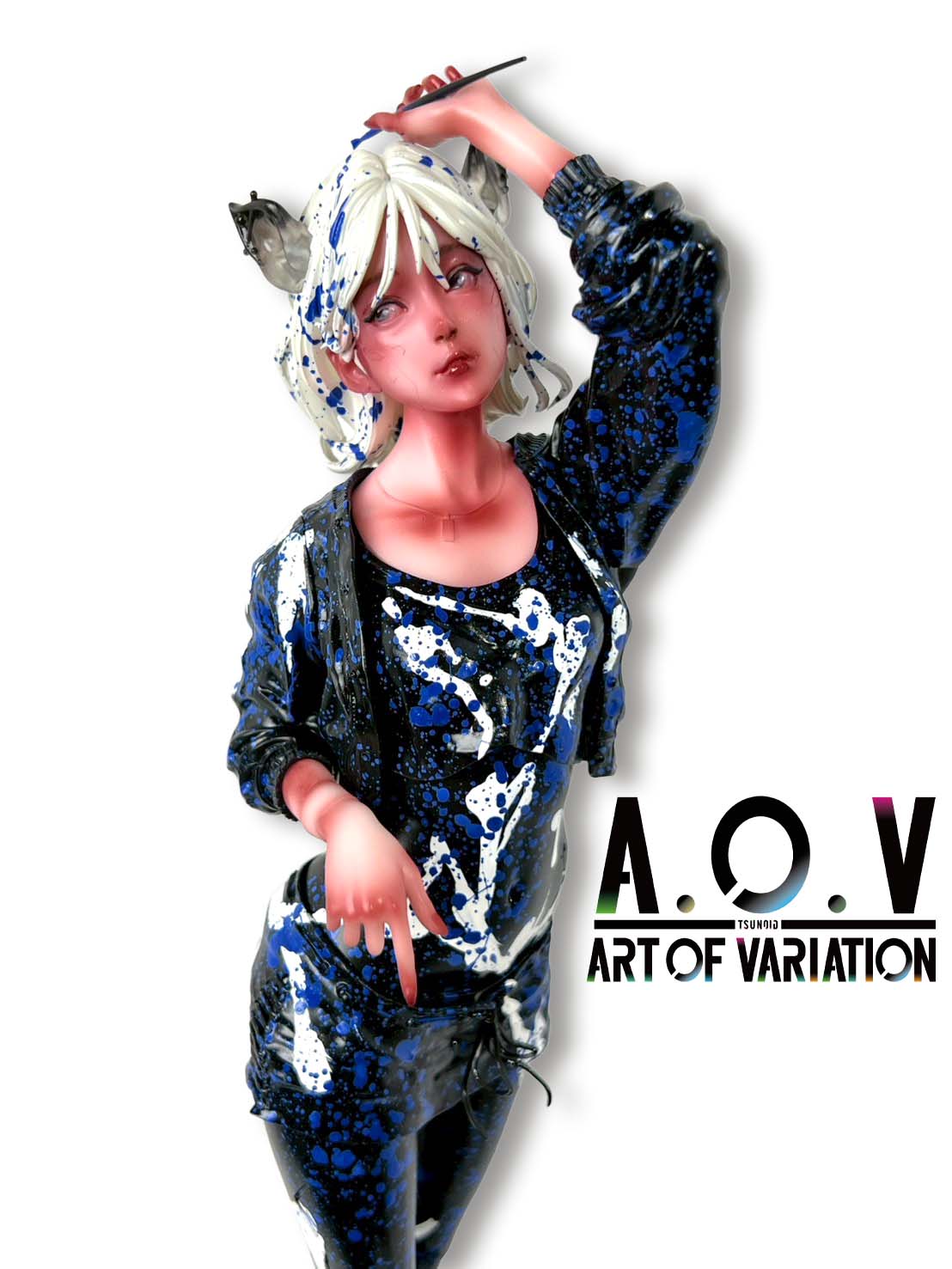 ルシカ、フラワーフラワー / No.15 ”MonoVerse: Blue Noir cream(ブルー・ノワール・クリーム)