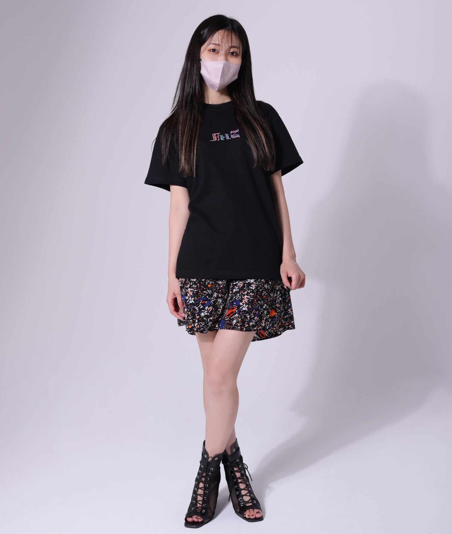 colorful logo embroidery T-shirt