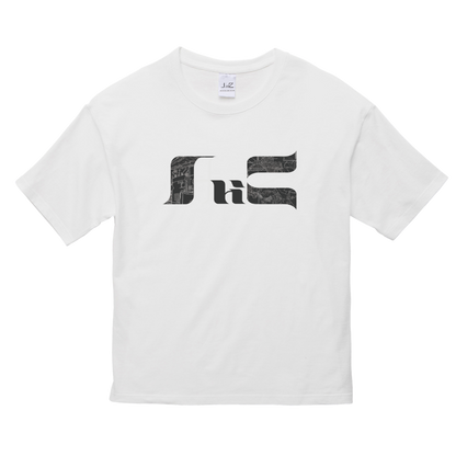 Logo over T-shirt (AriZ style)