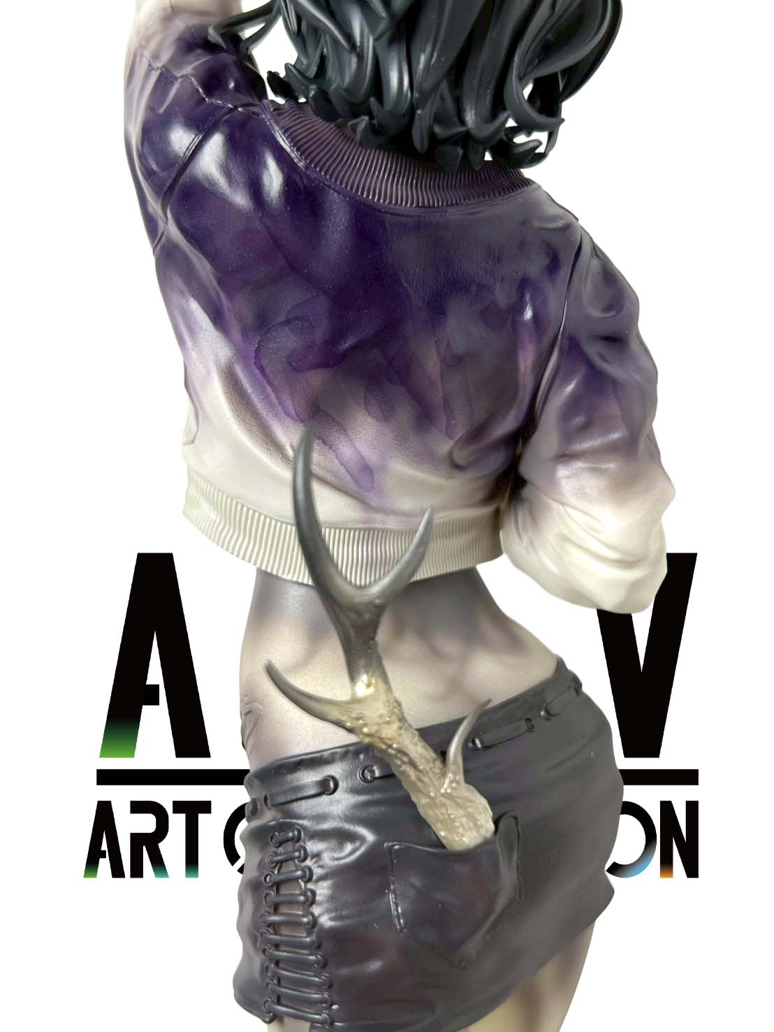 ルシカ、フラワーフラワー /  No.12 “ ヴィラン・メロウ・アメジスト（Villain Mellow Amethyst）”