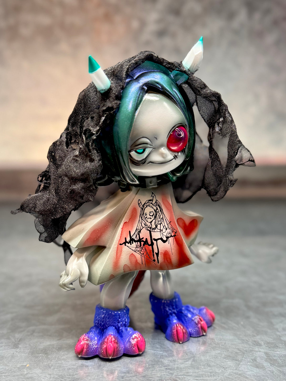 【ハロウィン限定　抽選販売】かいじゅうもんすた～　BLACK BRIDE -ブラックブライド-