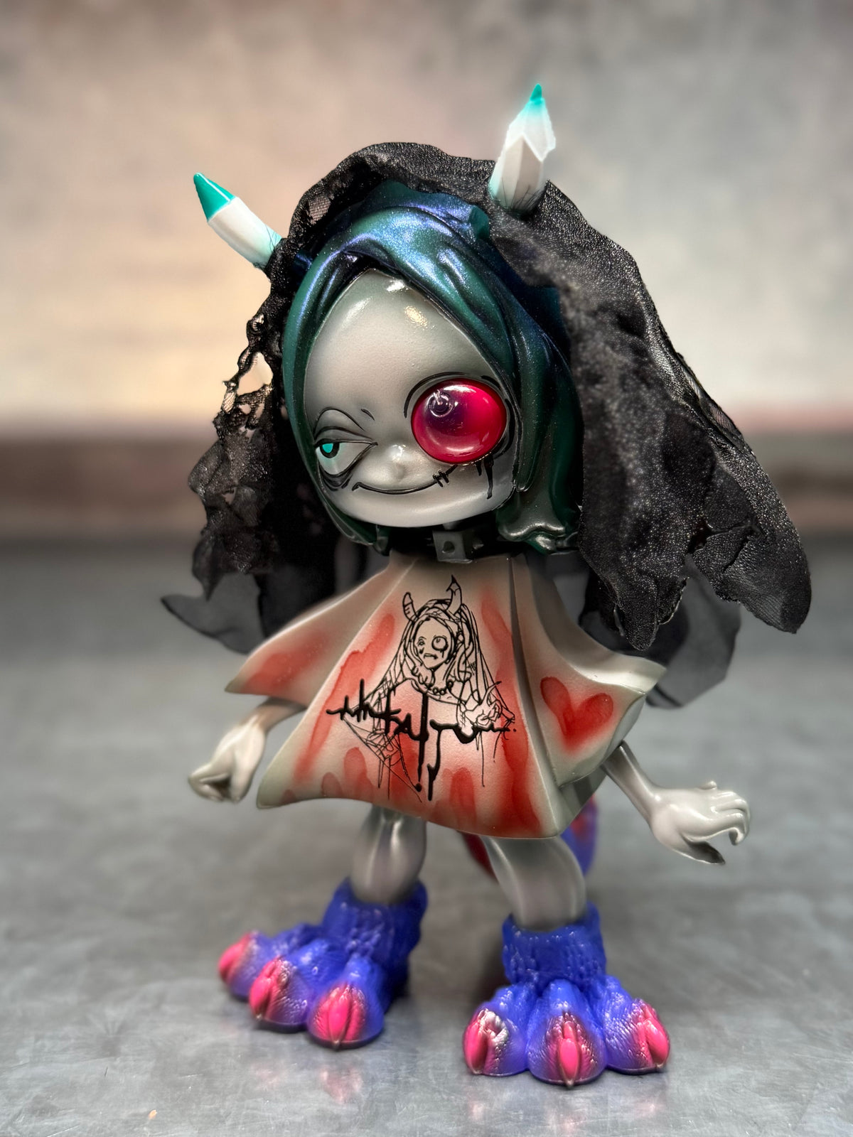 【ハロウィン限定　抽選販売】かいじゅうもんすた～　BLACK BRIDE -ブラックブライド-